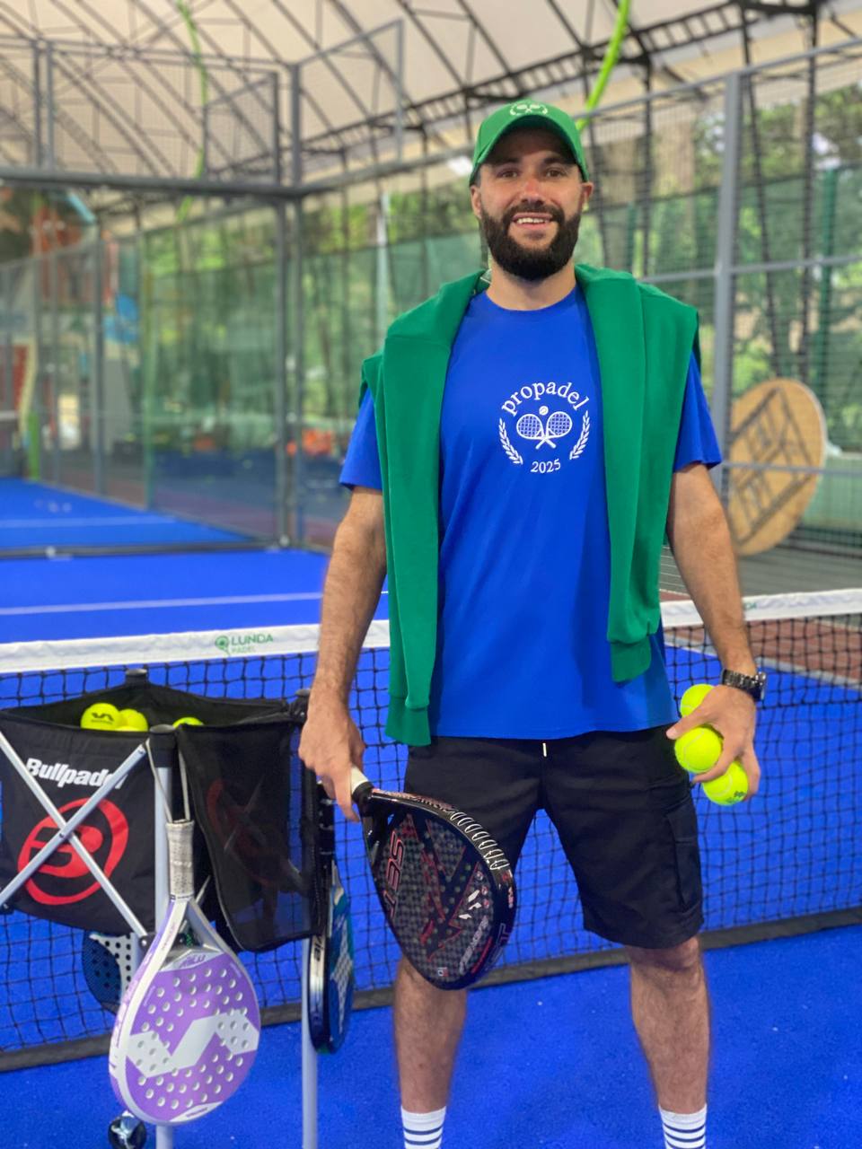 Артём Исаев на корте